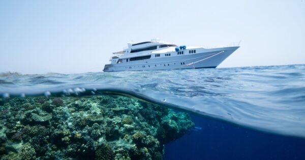 Liveaboard boat image