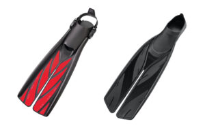 Open-Heel vs. Full-Foot Fins: What’s the Difference?